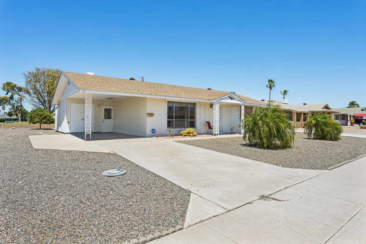 Classic Sun City Retreat | 2BR/1BA | Quiet Neighborhood — Classic Sun City Retreat | 2BR/1BA | Quiet Neighborhood, Sun City, Arizona — photo 30