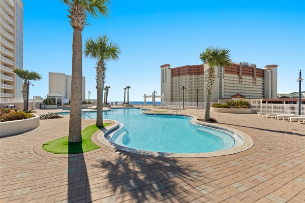 Gulf facing rooftop pool & hot tub