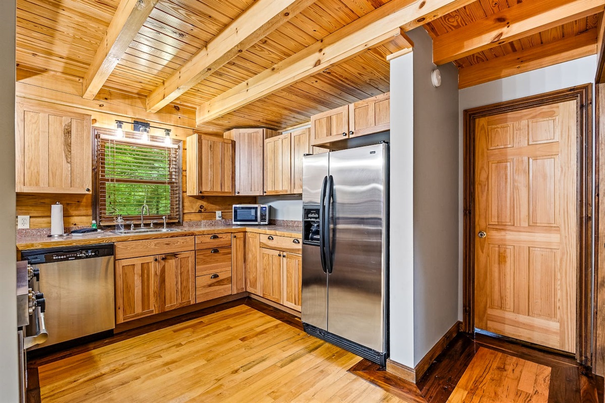 Fully stocked kitchen. All cooking and baking needs are provided in the well stocked kitchen 