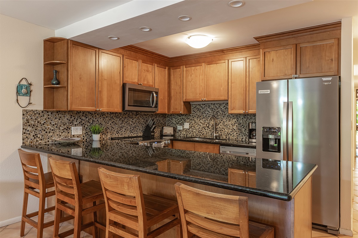 Full kitchen, stocked with essentials!  Cook up a feast!
