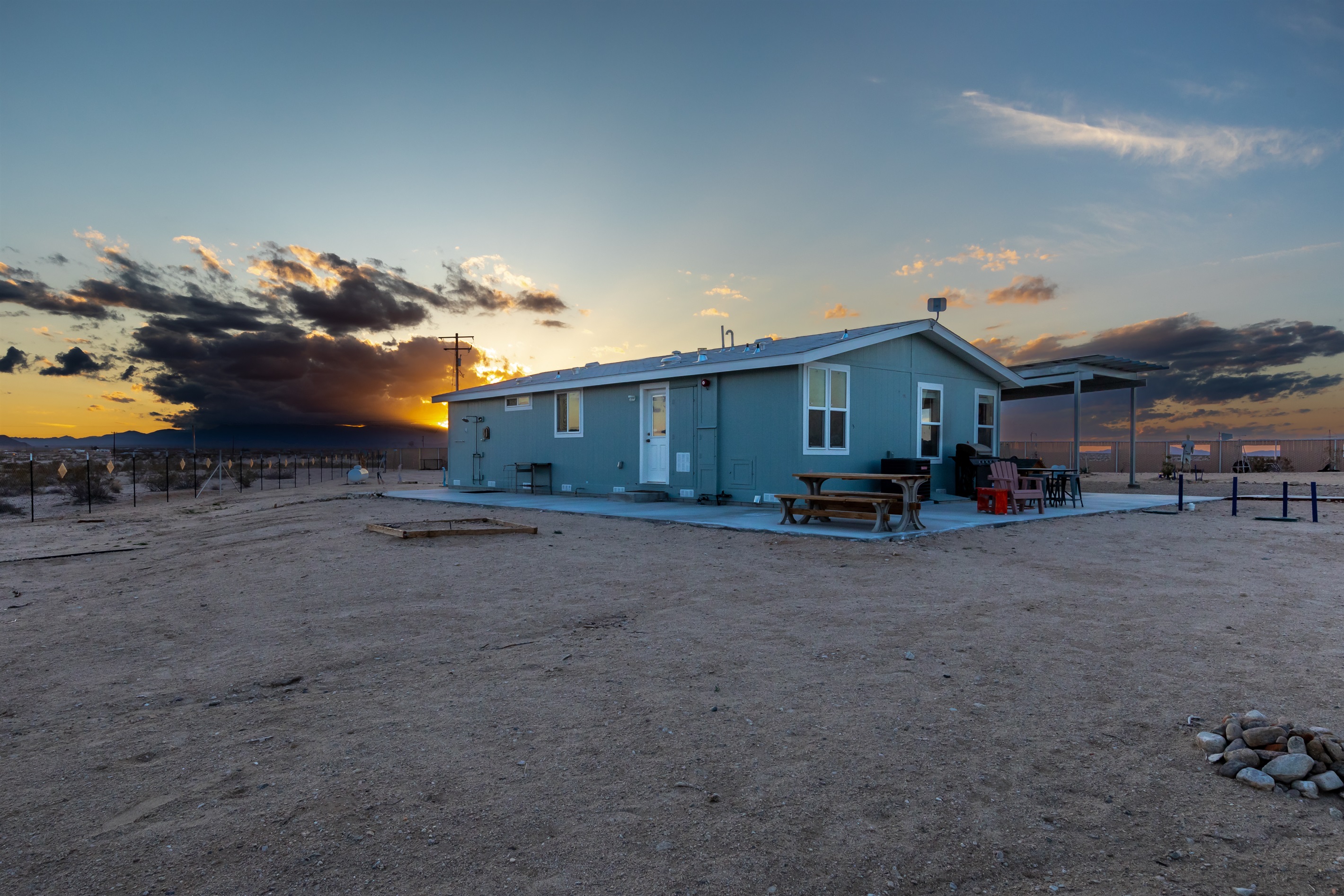 Stardust Oasis: Quiet, Remote, Spa+Pool+Firepit