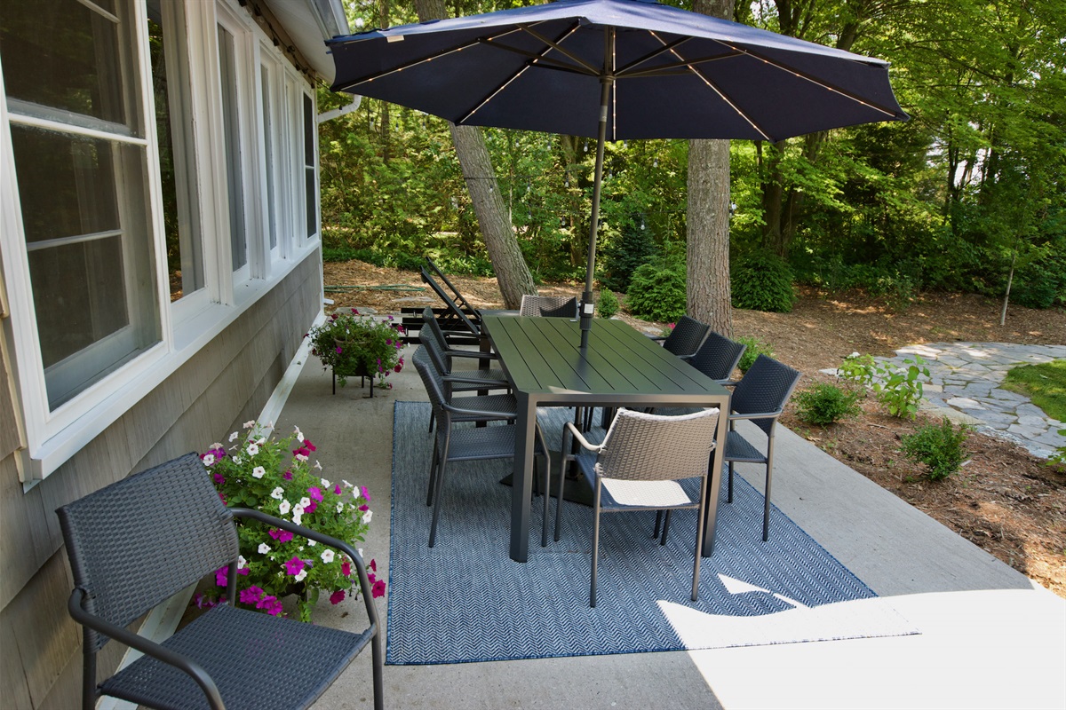 182814261c1247f9a5345aed0bf84aab Large