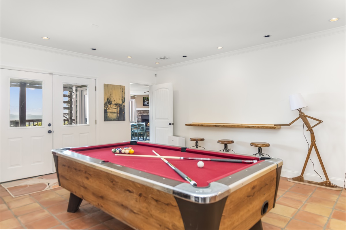 Game room- pool table