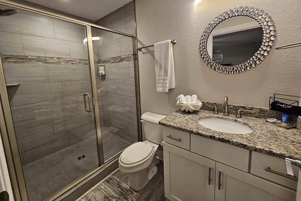 King room bathroom 2nd floor