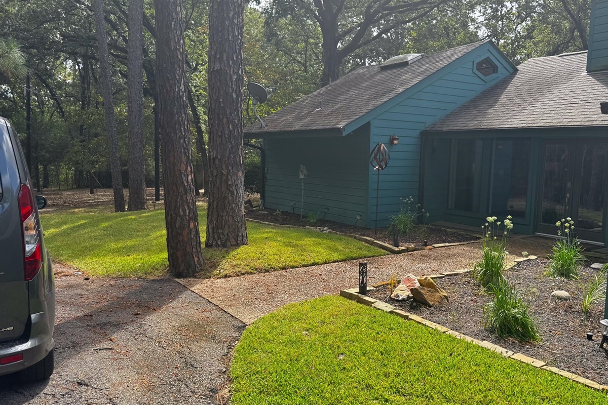 Sidewalk that leads to the front door. No steps entry!