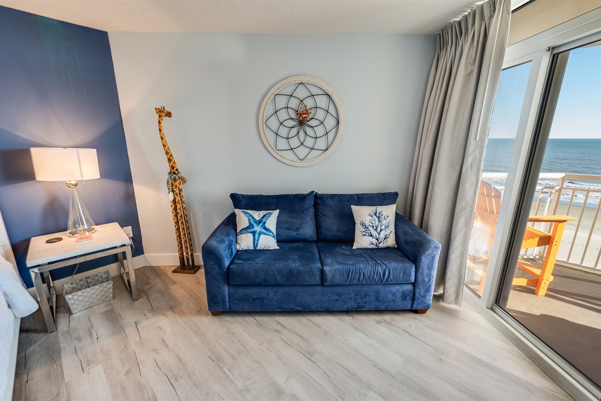 Stunning Bedroom Beautifully Decorated with Amazing Views 💫✨