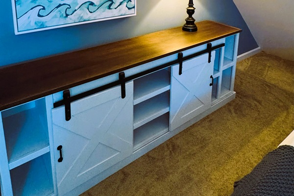 Second Floor "Make Waves" Bedroom