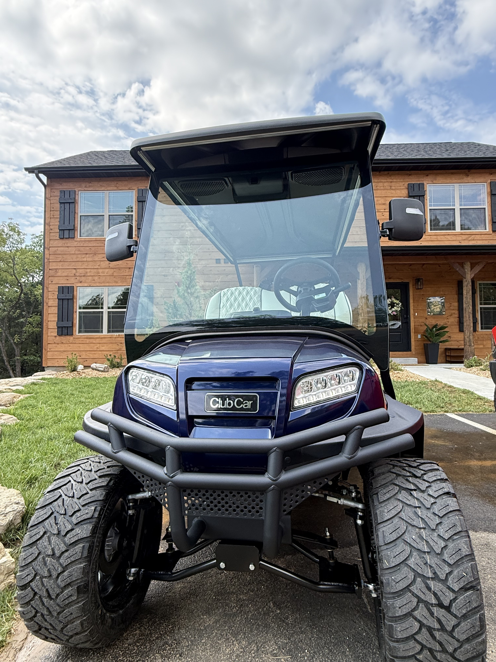 This cabin comes with its own brand-new 4-seater golf cart with bluetooth and Apple Car Play!! No need to rent one! Great for buzzing around Tall Timbers camp to all the pools, lakes and general store.