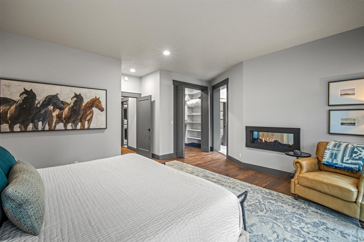 Ground Floor: Primary suite