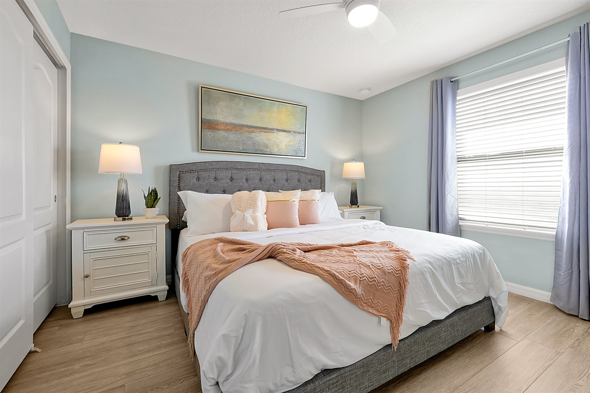 Bedroom 6-2nd Floor-King