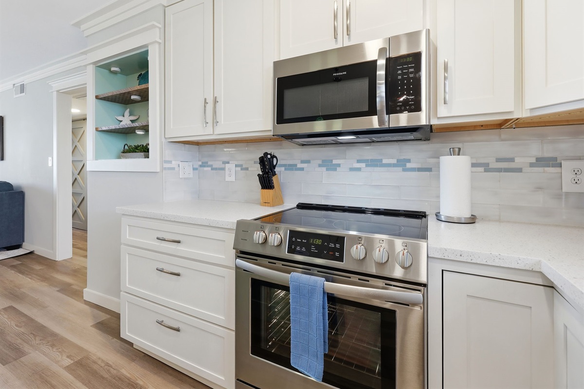 Cook up beach-day favorites in the fully stocked kitchen