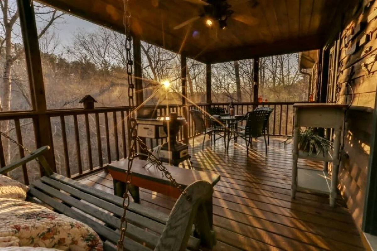 Screened back deck
