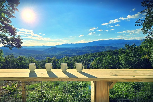 Enjoy the ultimate outdoor experience on this bar table on lower and upper decks with unobstructed layers of AMAZING MOUNTAIN VIEW! We're betting your favorite drinks will taste so much better ❤️