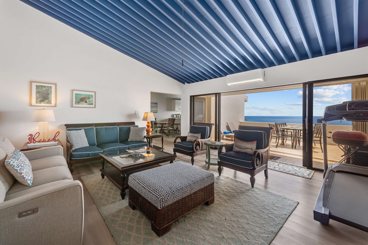 Breathtaking views paired with an airy, modern living space, relax and soak up Caribbean vibes from sunrise to sunset.