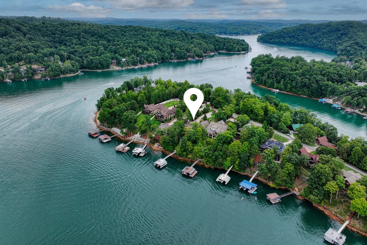 Located In Big Creek, In One Of The Best Developments On Norris Lake