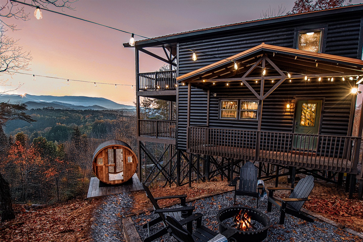 Escape to the Smokies and heat up your love life in our hot tub, panoramic barrel sauna or cozying up by the outdoor firepit!