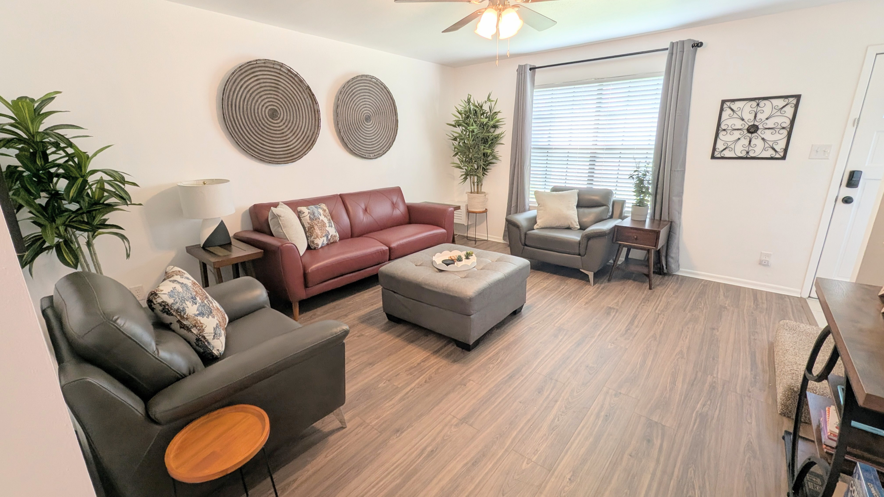 Relax here with your entire group!