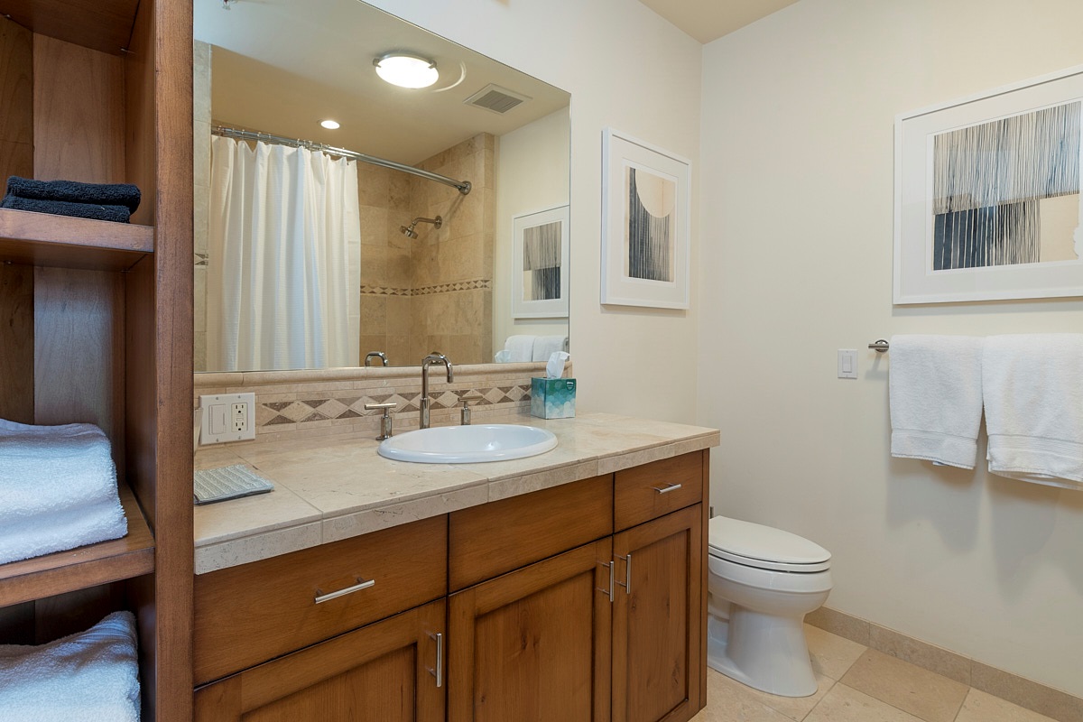 BR 2- En Suite Bath