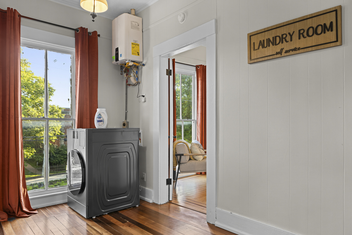 A full-size washer and dryer are available on-site, making it easy to pack light and settle in for an extended stay.