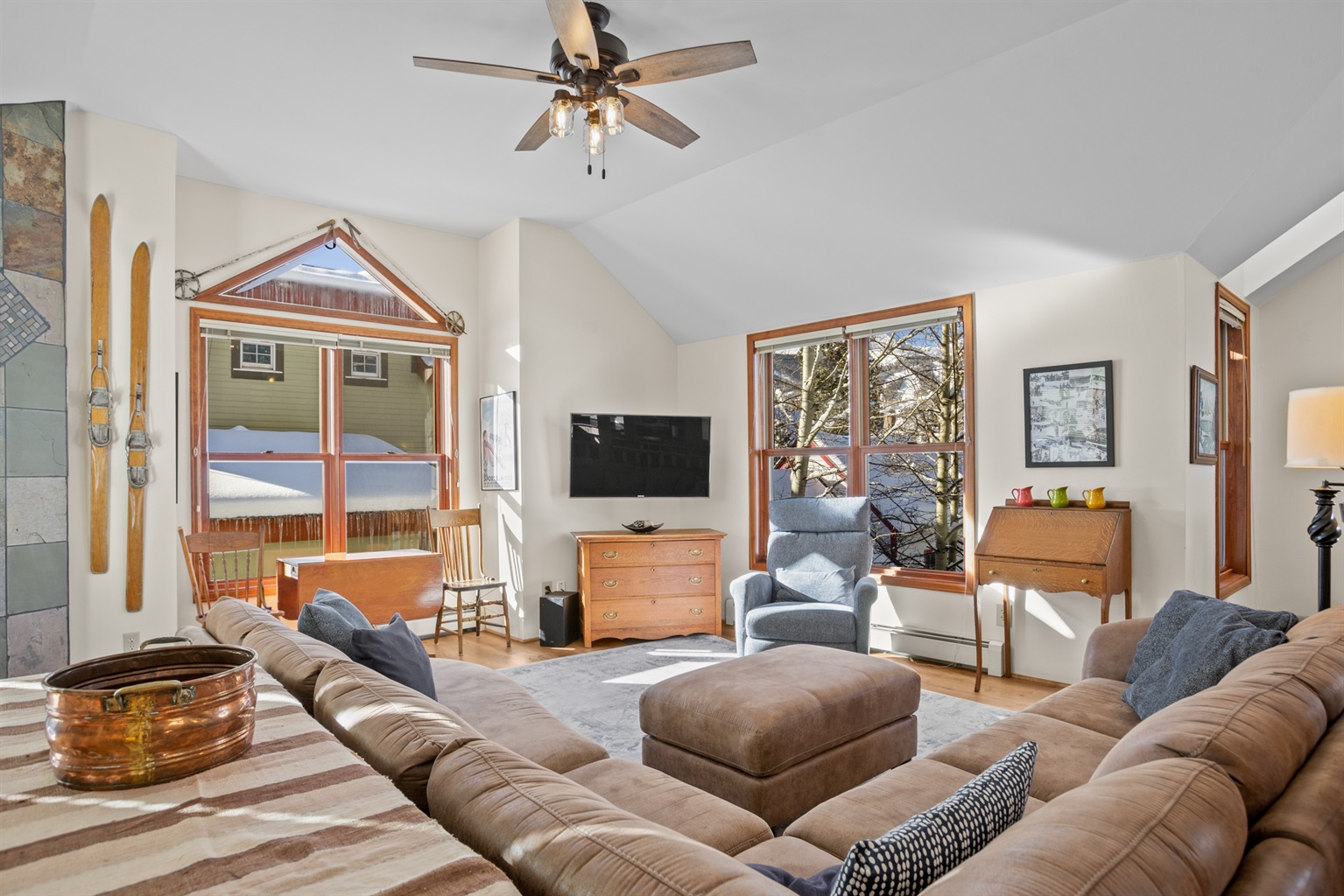 Living Area | Fireplace and Ceiling Fan