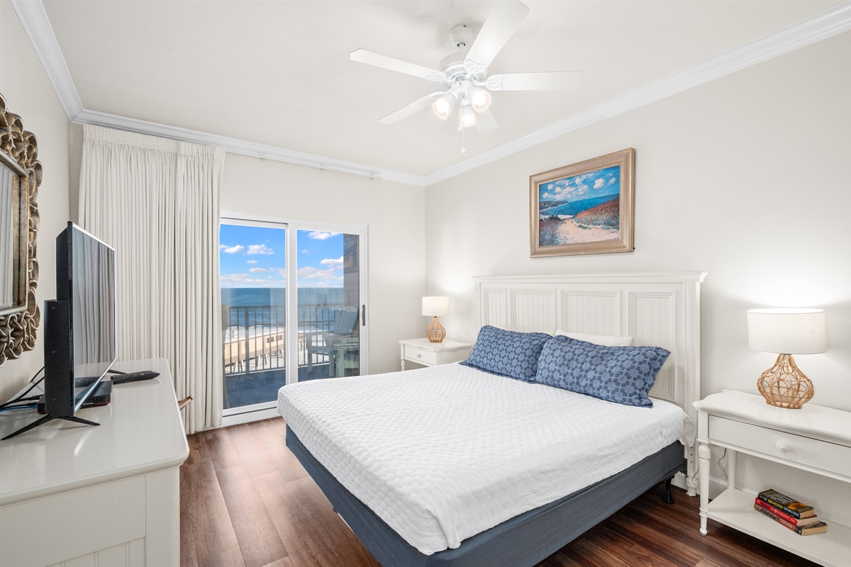 Master Bedroom with balcony access and on suite bathroom King Bed