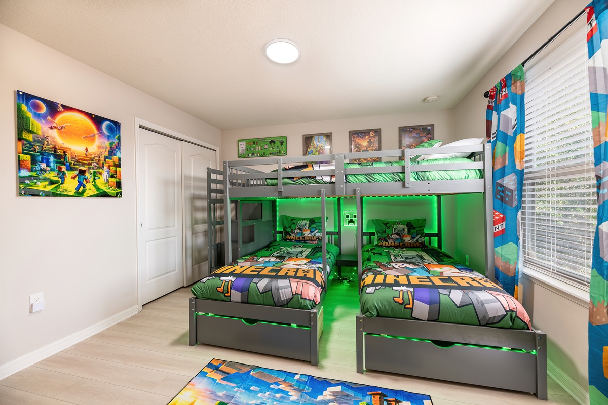 Minecraft Bunk - Full over 2 Twins