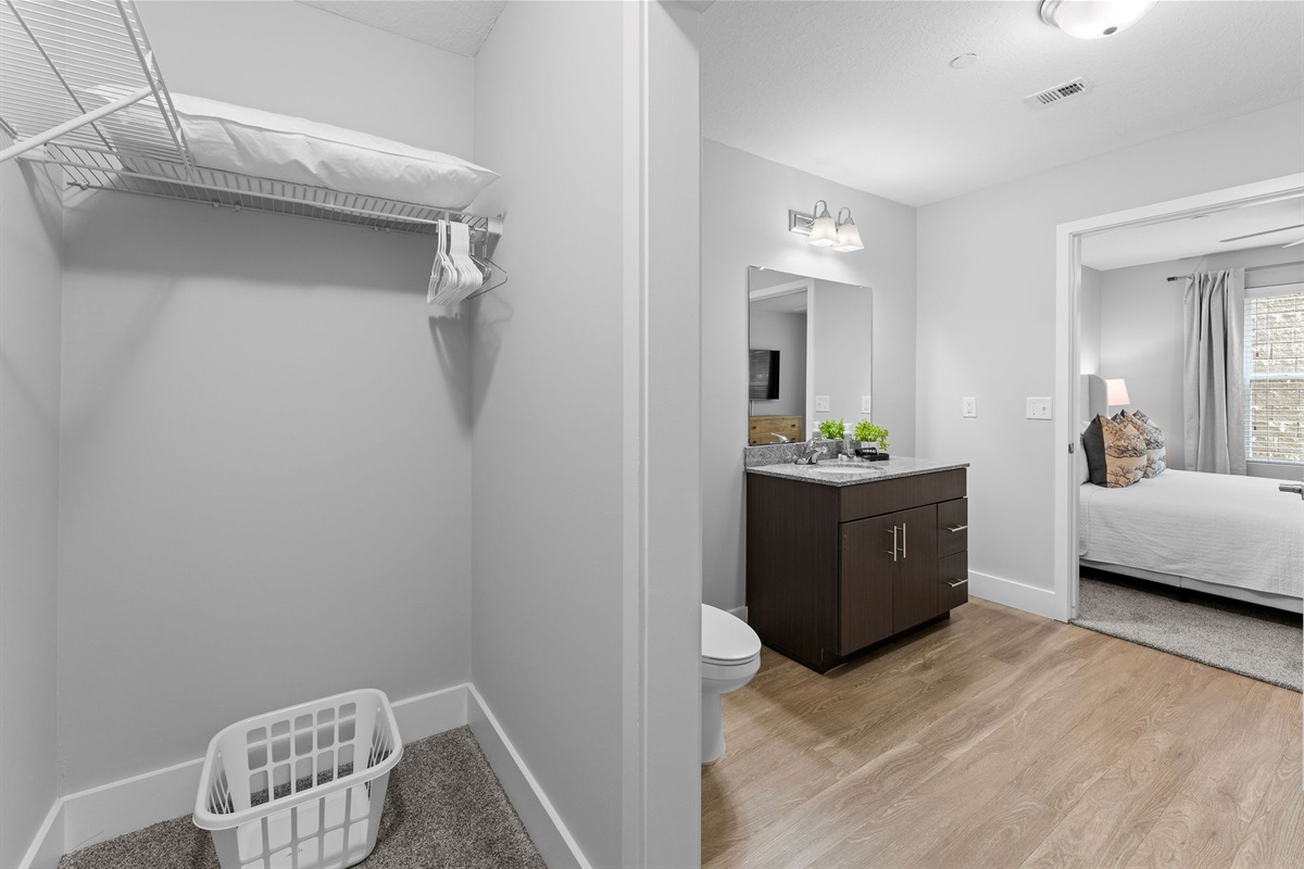 King EnSuite Bathroom 3