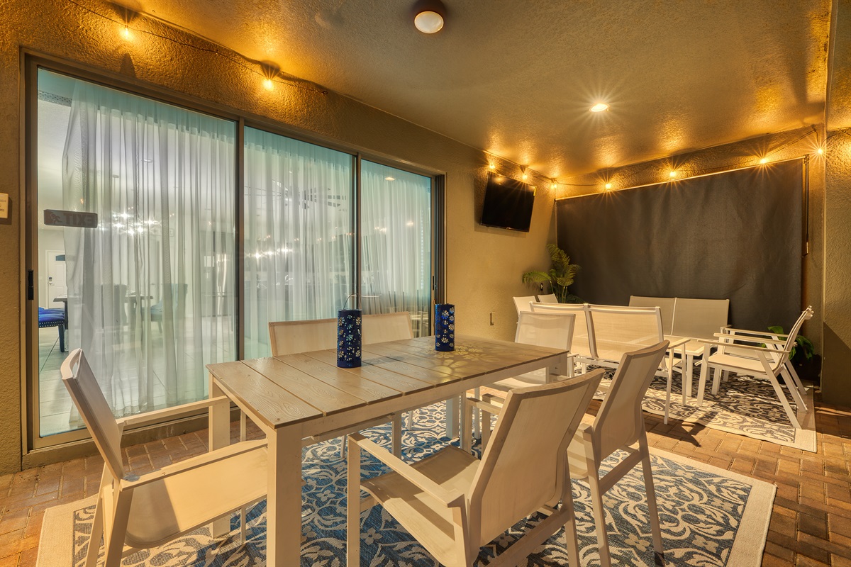 Twin Palms Villa: Patio