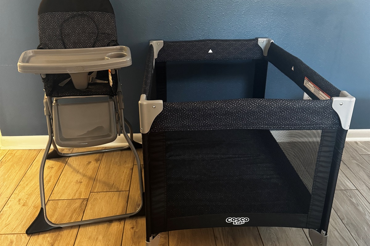 Pack n play/highchair