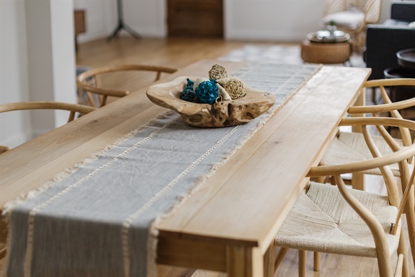 Main level dining room!