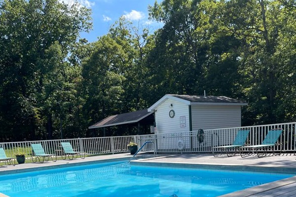 Grand Point Subdivision Pool - The owners pool pass inside will be in the unit.  Pool is located on Grand Point Blvd. Follow all rules posted poolside. There is surveillance by the Lodge of Four Seasons here. 
