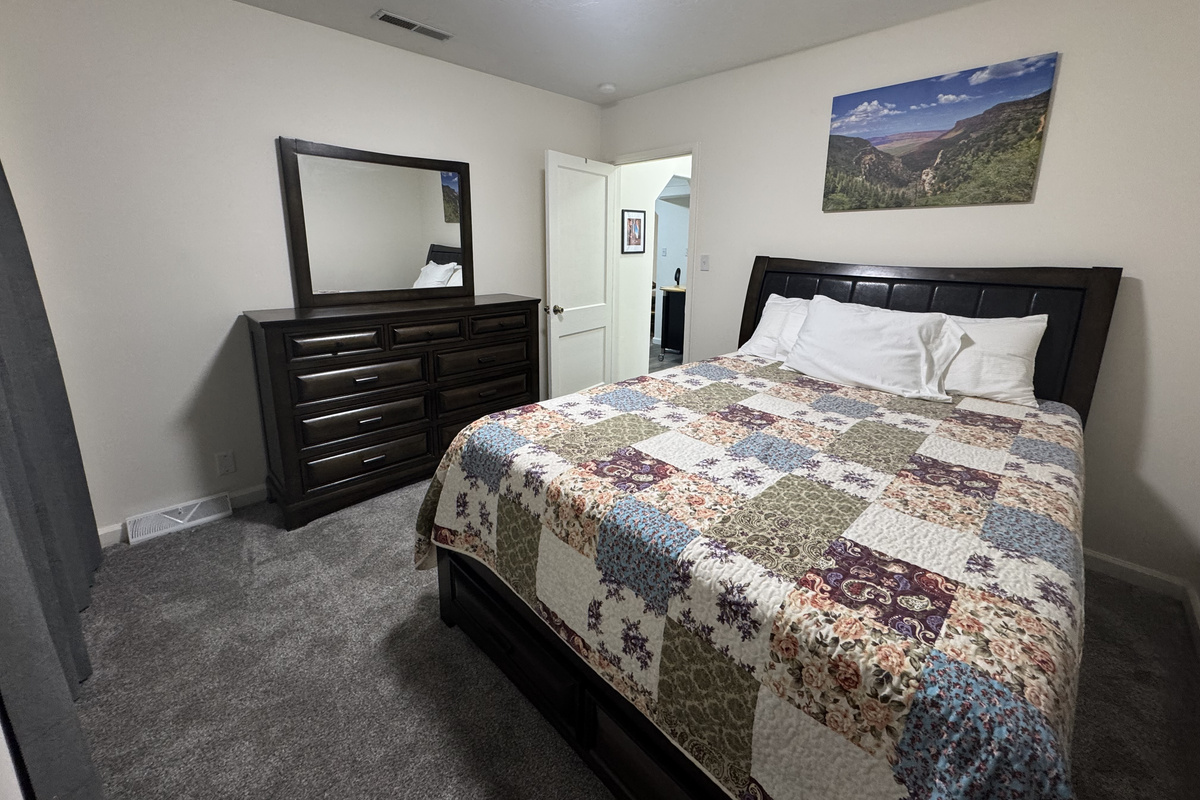Master bedroom with Queen bed