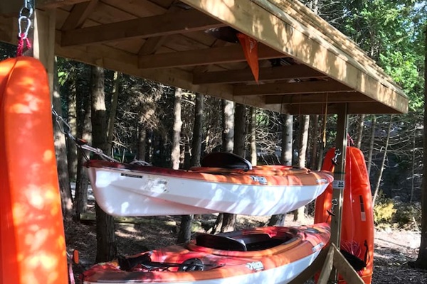 Enjoy the included paddle boat and kayaks (2 adult, 2 child).