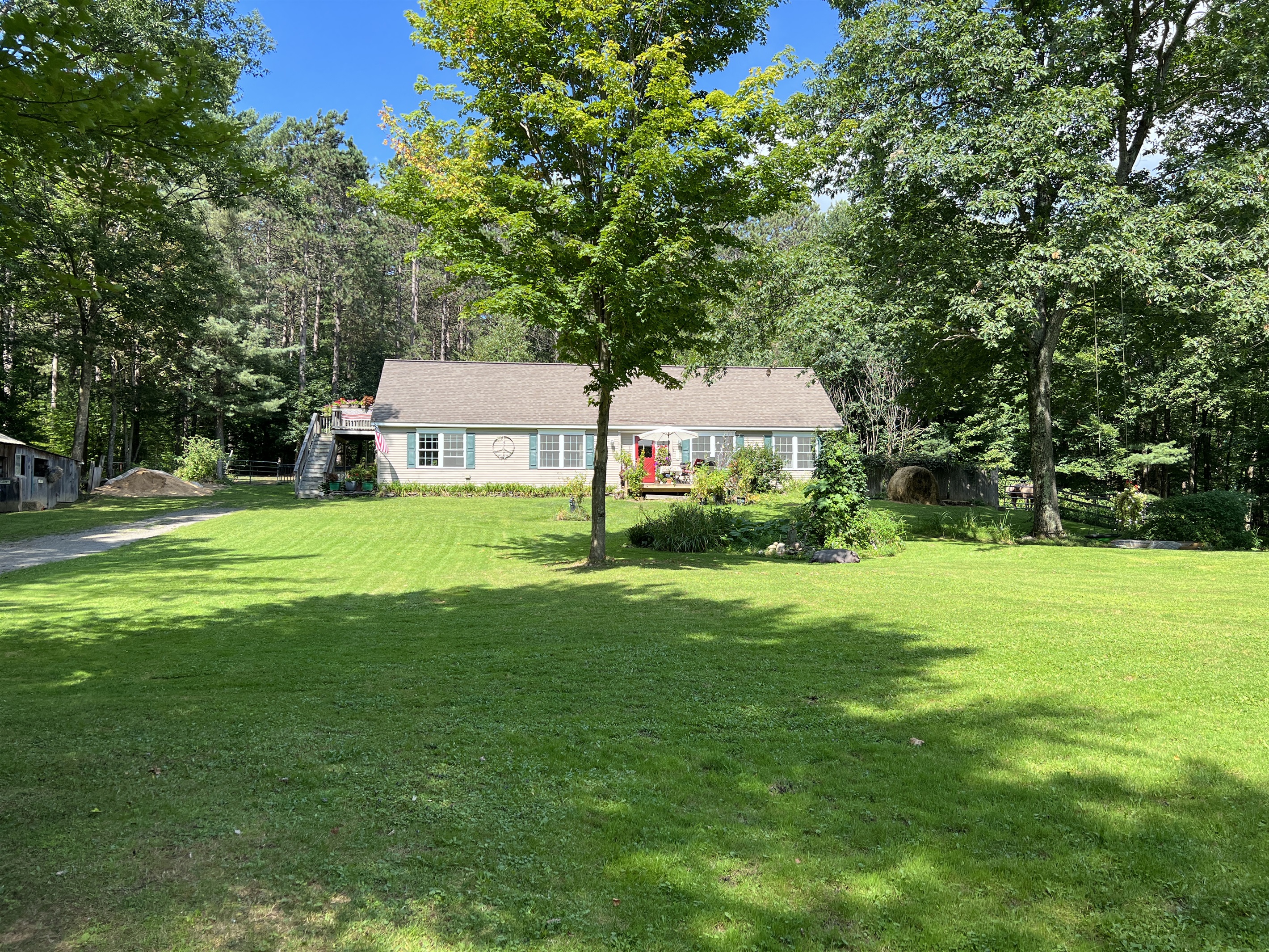 Fernwood Guesthouse - both rental units on left of house