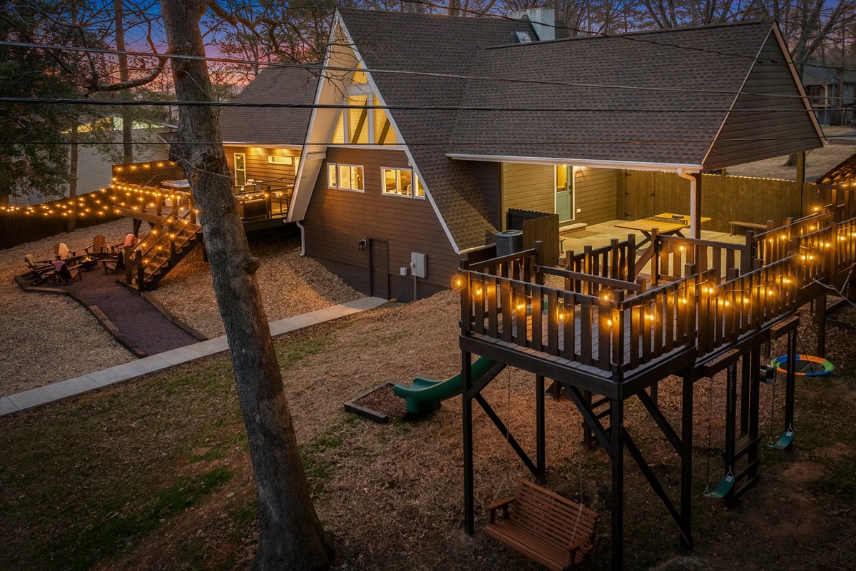 Mayberry River Retreat is more than a stay - it’s an experience. Upscale, family-friendly, and intentionally designed for meaningful moments.