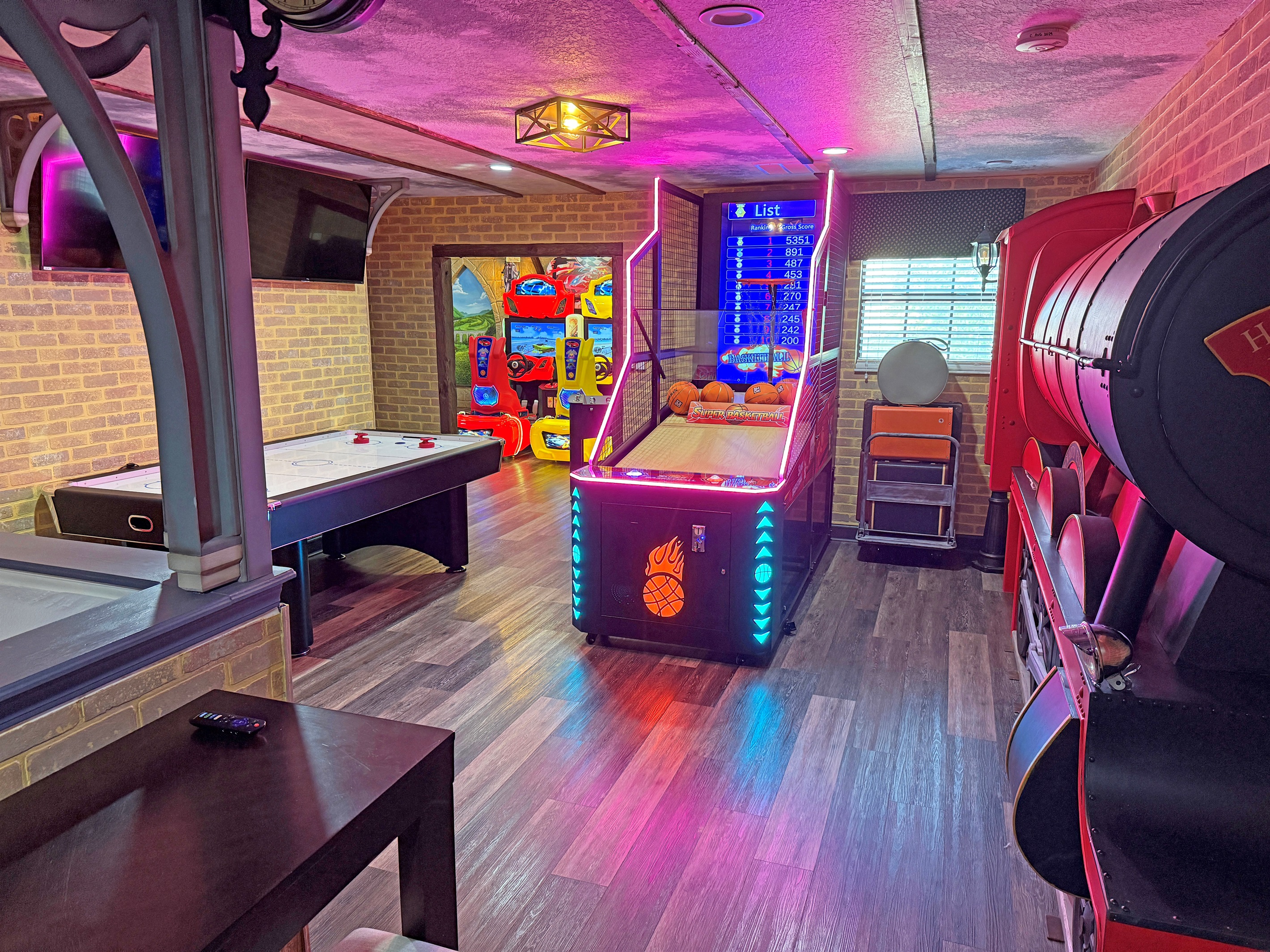 Welcome To Castle Getaways-Edinburgh - Arcade Game Rooms (All Games Are FREE TO Play!)