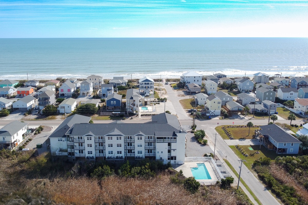 Tiffany's and the sea at the back