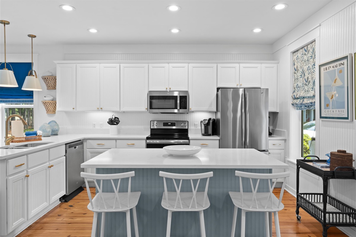 Fully Stocked Kitchen