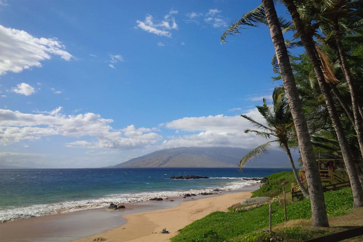 Kamaole 3 beach is very family friendly with life guards, bathrooms and swings for the kids. 