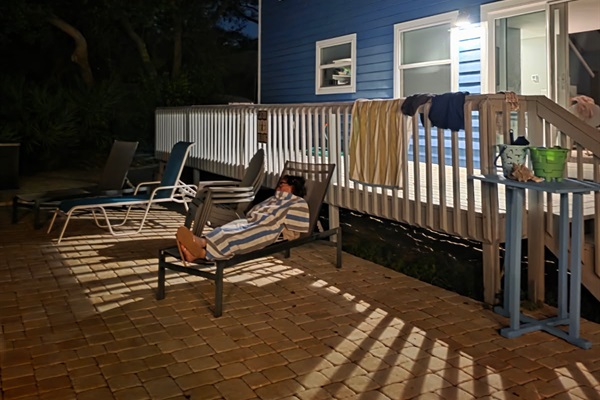 Relaxing on the loungchairs