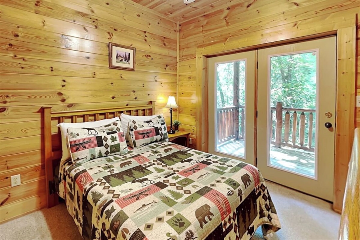 Main Level, Queen bedroom