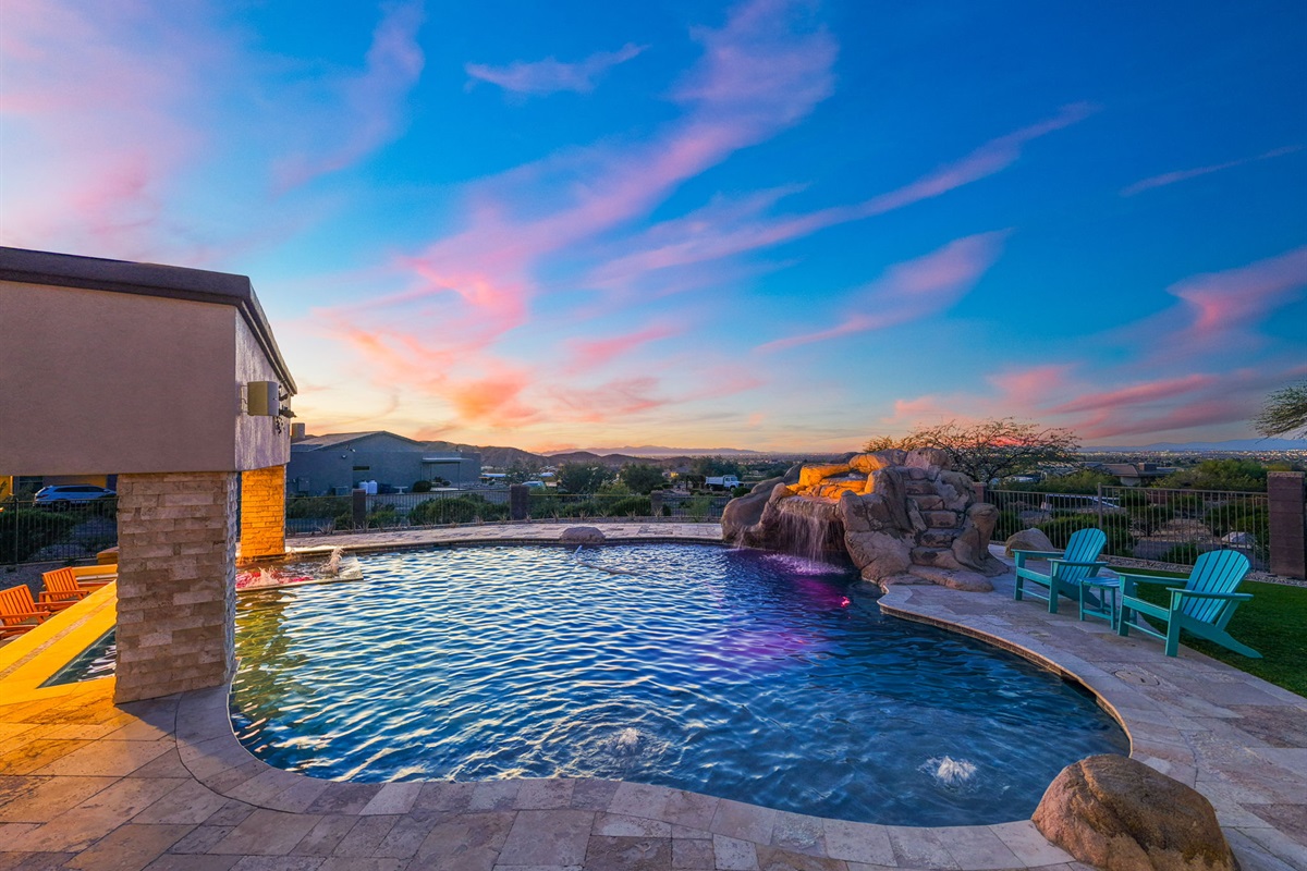 Evenings here feel like a dream—warm water, cool air, and endless views.