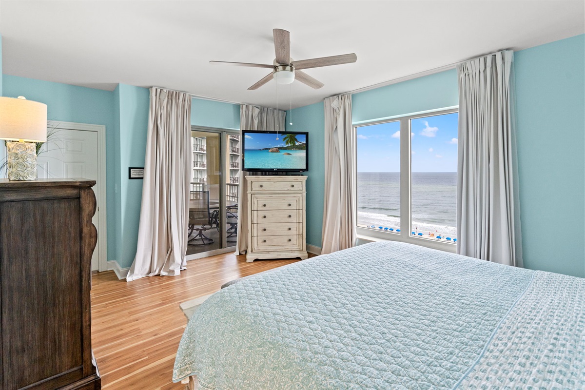 Main Bedroom With King Bed