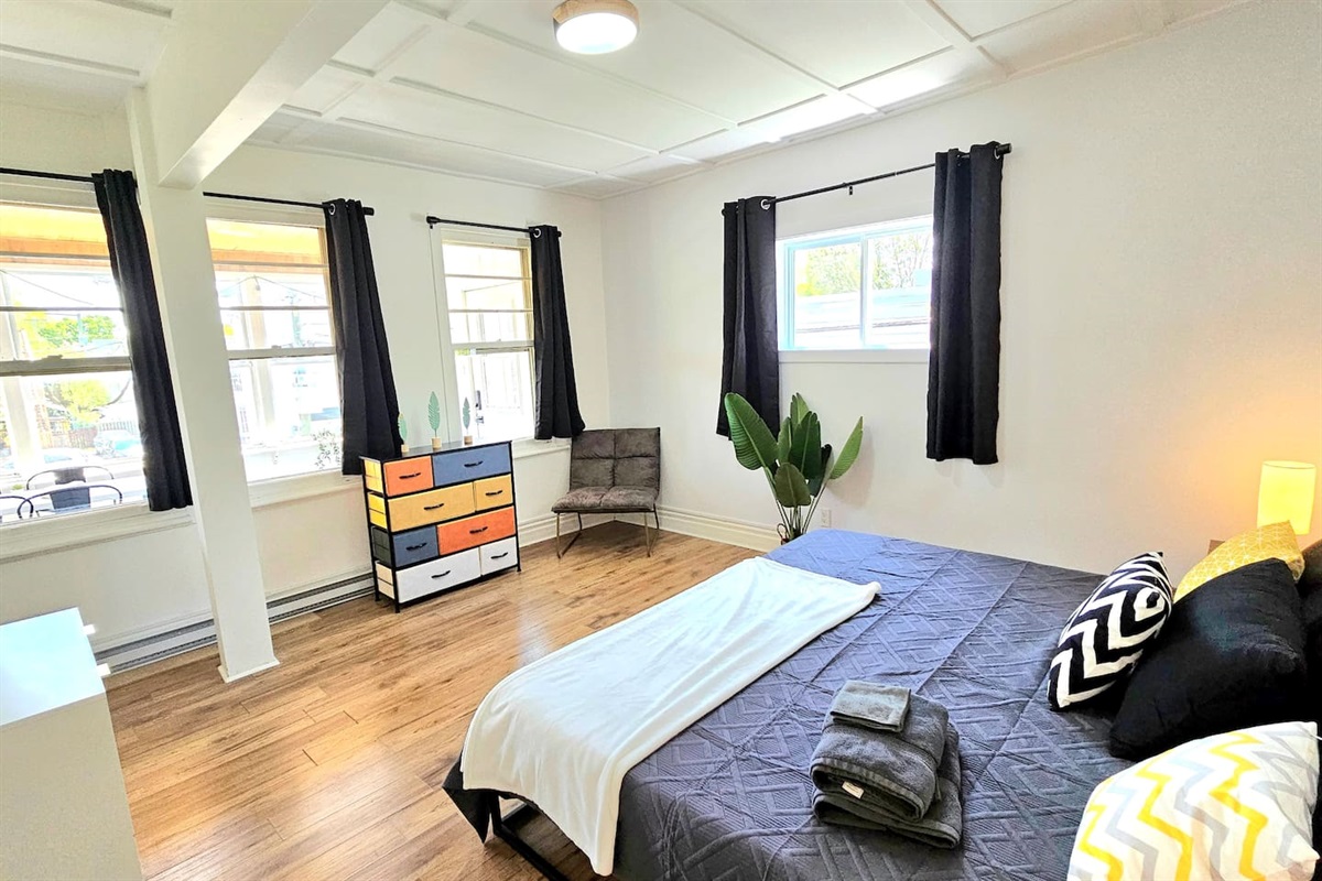 Peaceful Bedroom with Cozy Bedding
