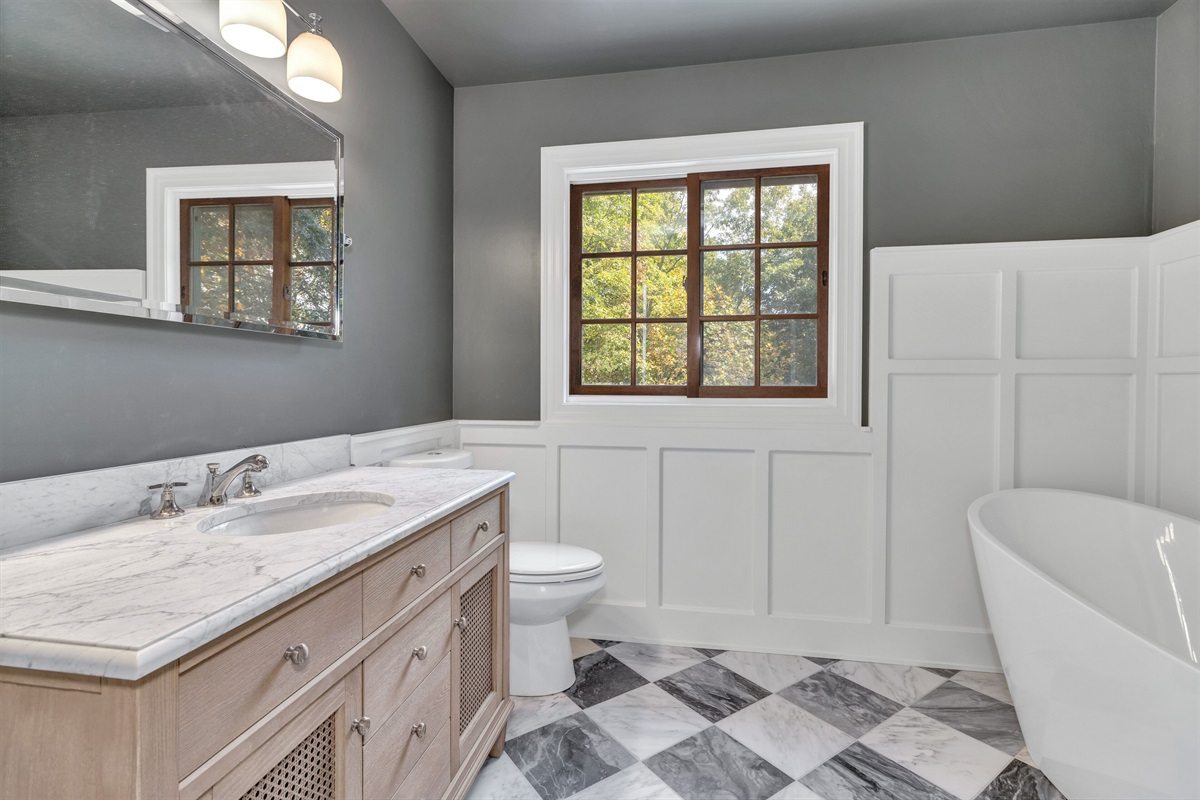 Primary Ensuite - Soaking Tub and Shower