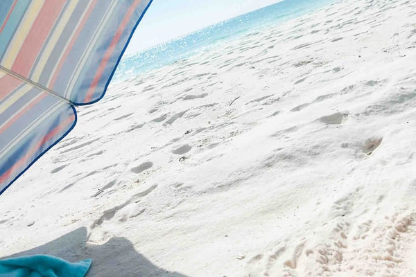  White Sandy beach