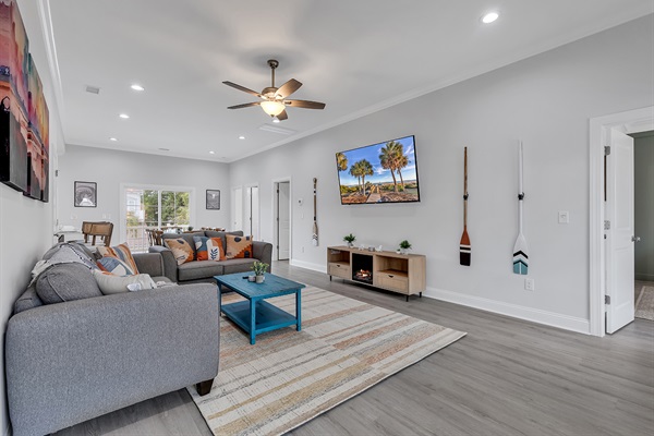 Step into luxury and comfort in our bright, modern living room. Designed for relaxation and perfect for gathering with loved ones, it's the heart of your home away from home. ✨🛋️ #ModernComfort #LivingRoomBliss