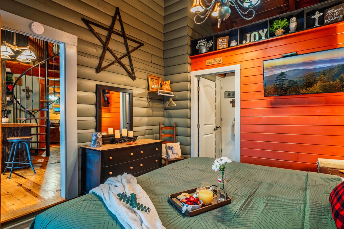 Master bedroom (king bed) with attached full bathroom on main floor. Sleeps 2