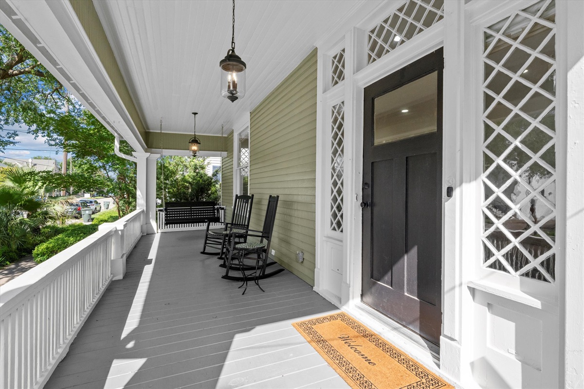 197256bd7fca4a19825a17be727aad9d Large | Beachhouse | Texas | TX | Vacation Homes | Galveston | Crystal Beach | Kokomo | Breezy Days | Beachfront Elegance | Sunrise Serenity | Southern Sands Property Management, LLC