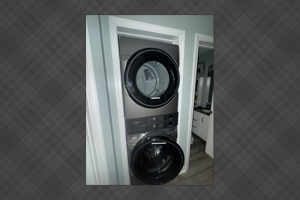 NEW 8/2026 Whirlpool Full Size Wash Tower